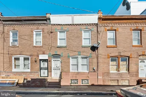 2117 Pierce St, Philadelphia, PA 19145
