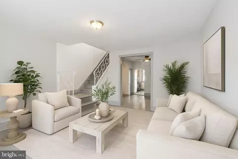 5813 Montrose St, Philadelphia, PA 19143