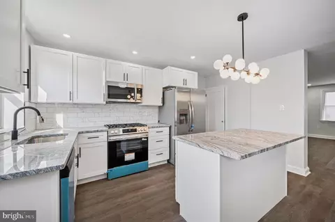 1010 Flanders Rd, Philadelphia, PA 19151