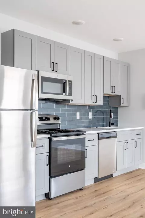 2914 W Oxford St, Philadelphia, PA 19121
