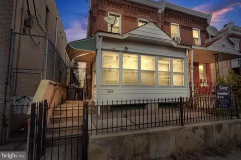 1615 Wakeling St, Philadelphia, PA 19124