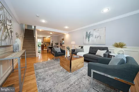 2406 Catharine St, Philadelphia, PA 19146