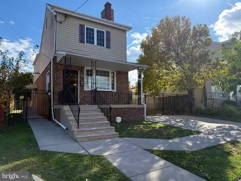 9327 Glenloch St, Philadelphia, PA 19114