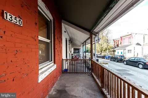 1350 S Melville St, Philadelphia, PA 19143