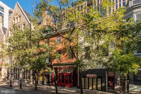 1121 Walnut St, Philadelphia, PA 19107