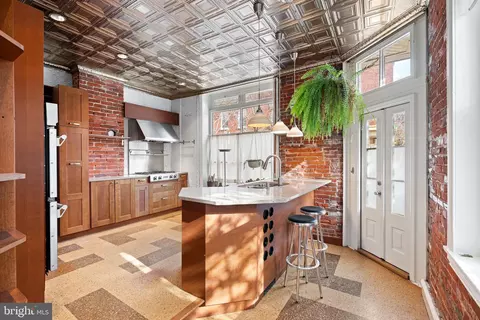 846 N Lecount St, Philadelphia, PA 19130