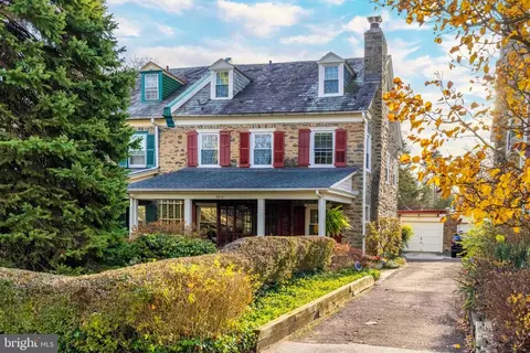 7210 Lincoln Dr, Philadelphia, PA 19119