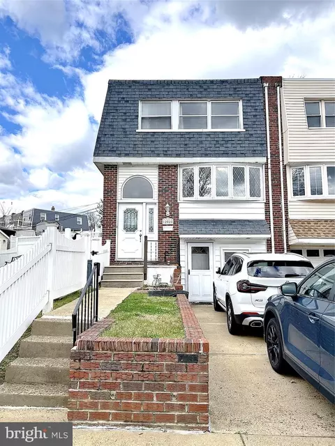 12028 Millbrook Rd, Philadelphia, PA 19154