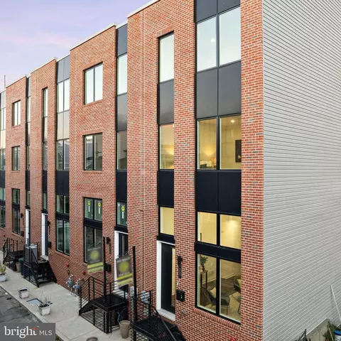 1327 S Capitol St, Philadelphia, PA 19146