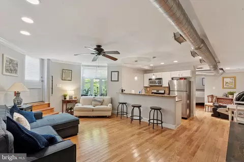 1931 Spruce St #1C, Philadelphia, PA 19103