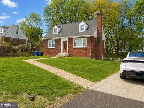 120 Overhill Ave, Philadelphia, PA 19116