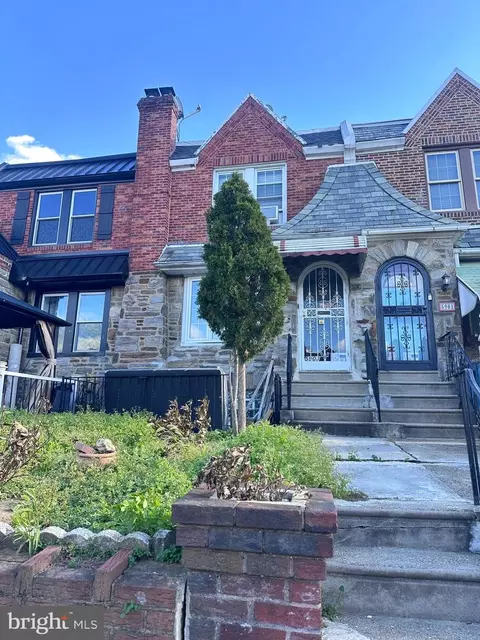 5903 Alma St, Philadelphia, PA 19149