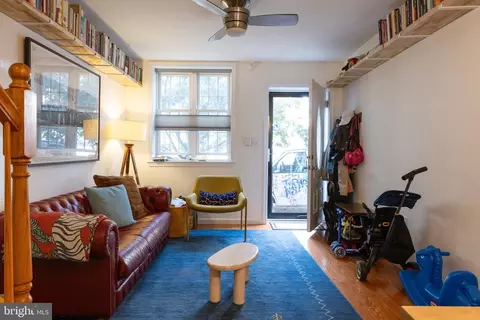 1308 S 7th St, Philadelphia, PA 19147