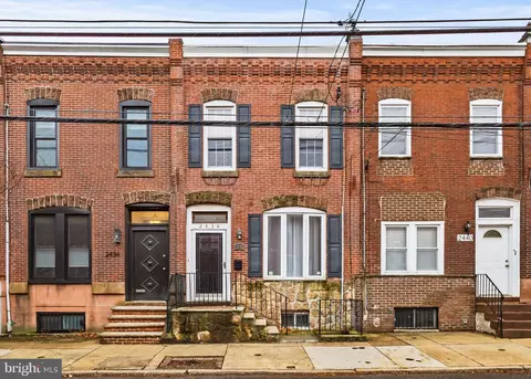 2438 Carpenter St, Philadelphia, PA 19146