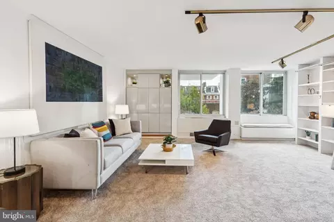 604 S 36 S Washington Sq #105, Philadelphia, PA 19106