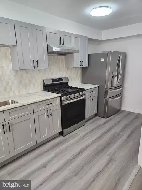 7039 Kindred St, Philadelphia, PA 19149