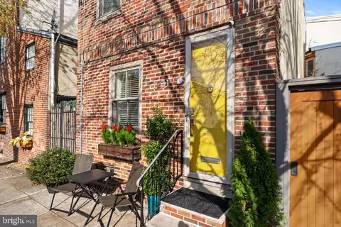 1231 Lombard St, Philadelphia, PA 19147