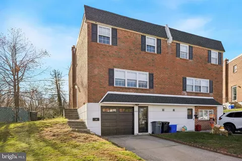 833 Green Valley Dr, Philadelphia, PA 19128