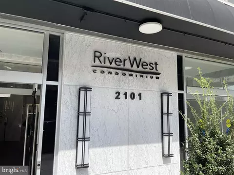 2101 Chestnut St #402, Philadelphia, PA 19103