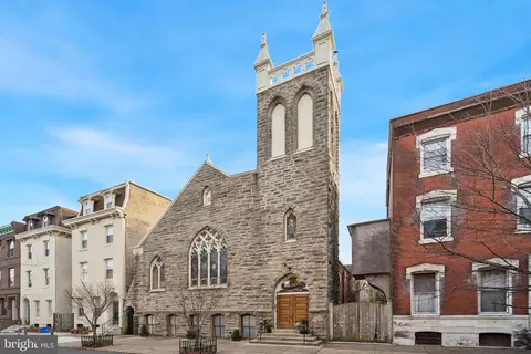 1722 Mount Vernon St #1, Philadelphia, PA 19130