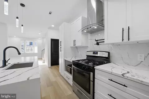 1829 E Airdrie St, Philadelphia, PA 19124