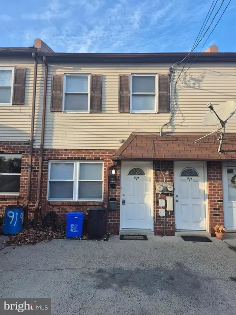 7918 Cottage St, Philadelphia, PA 19136