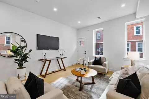 17 E Columbia Ave, Philadelphia, PA 19125