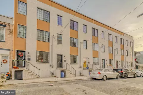 3217 Chatham St, Philadelphia, PA 19134