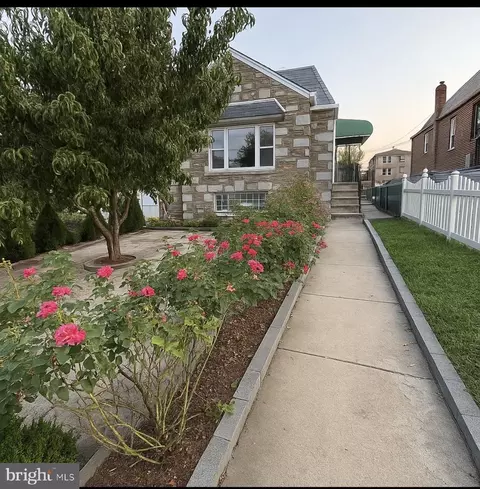 2312 Borbeck Ave, Philadelphia, PA 19152