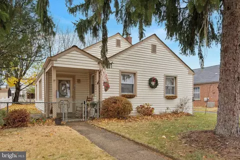 9208 Exeter Rd, Philadelphia, PA 19114