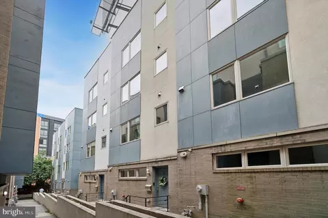 927 N Front St #3, Philadelphia, PA 19123