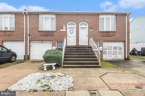 12707 Verda Dr, Philadelphia, PA 19154