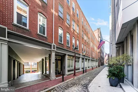 102 22 Church St #402, Philadelphia, PA 19106