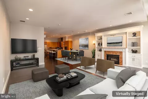 20 Letitia St #3B, Philadelphia, PA 19106