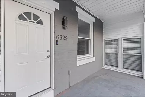 6629 Ross St, Philadelphia, PA 19119