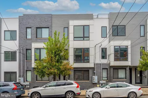 1219 N 5th St #2, Philadelphia, PA 19122