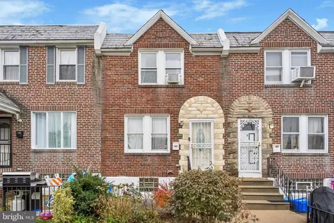 5437 Charles St, Philadelphia, PA 19124