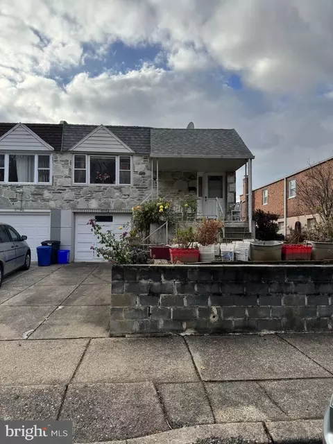 9792 Cowden St, Philadelphia, PA 19115