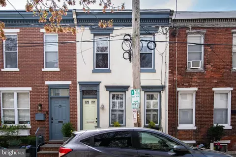2218 Pemberton St, Philadelphia, PA 19146