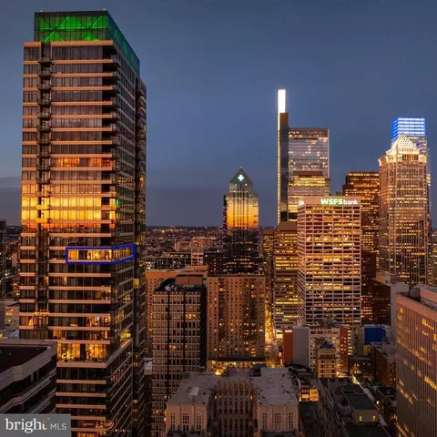 1911 Walnut St #3301, Philadelphia, PA 19103