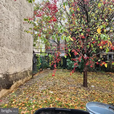 2343 N Fawn St, Philadelphia, PA 19133