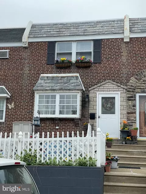 6448 Akron St, Philadelphia, PA 19149