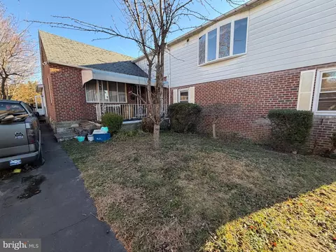 815 Ripley St, Philadelphia, PA 19111