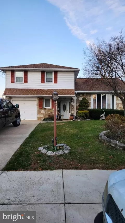 1127 Hower Ln, Philadelphia, PA 19115