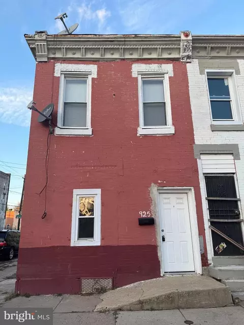 925 W Seltzer St, Philadelphia, PA 19133