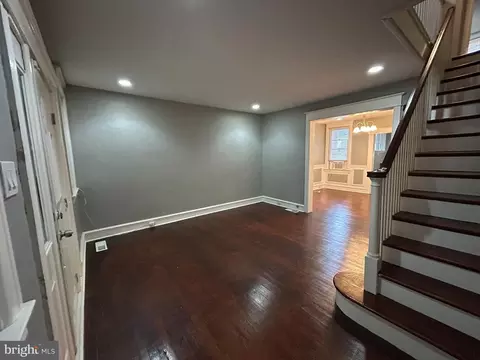 549 E Sanger St, Philadelphia, PA 19120