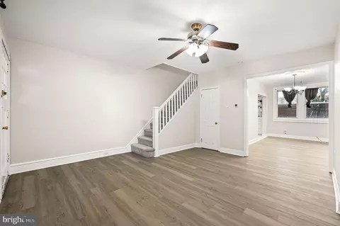 7113 Theodore St, Philadelphia, PA 19142