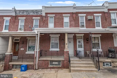 5328 Hedge St, Philadelphia, PA 19124