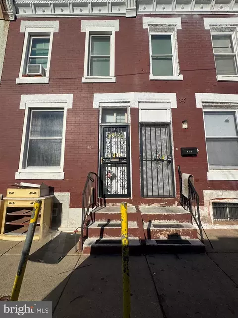 921 W Silver St, Philadelphia, PA 19133