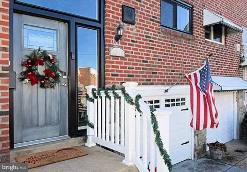 3568 Gloucester Ln, Philadelphia, PA 19114